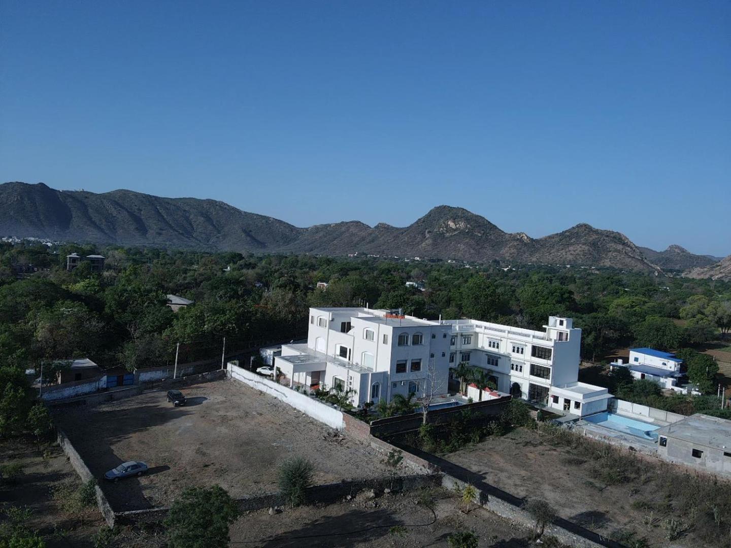 Surya Uday Villa Udaipur Exterior foto