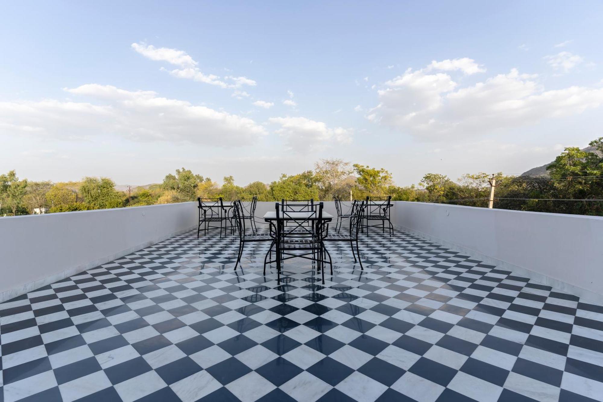 Surya Uday Villa Udaipur Exterior foto