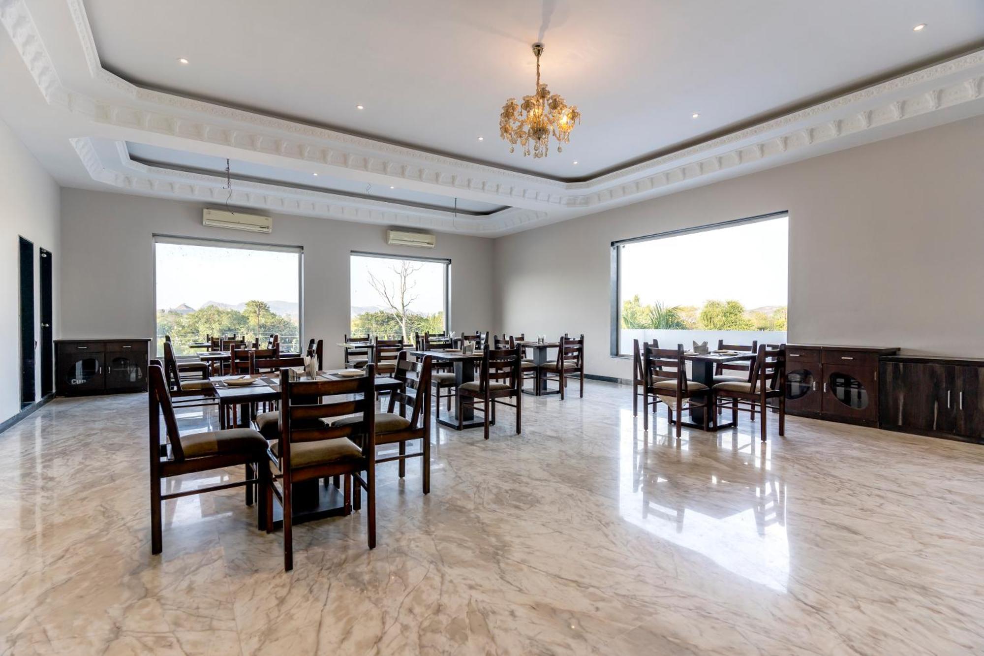 Surya Uday Villa Udaipur Exterior foto